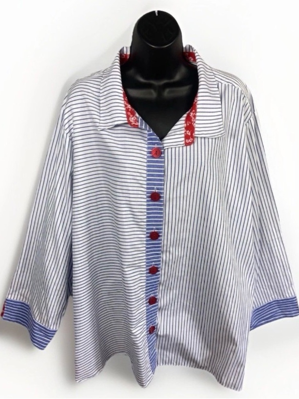 Ali Miles OversizedButton-Up Shirt Women’s 3X Artsy Coastal with Red Trim
